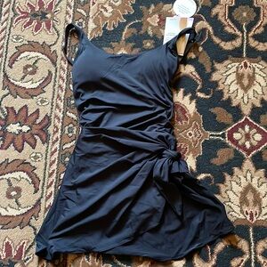 NWT COCO REEF CONTOURS SHAPEMAKER SWIM WEAR BLACK 1 PUECE W SKIRT COVERUP 6